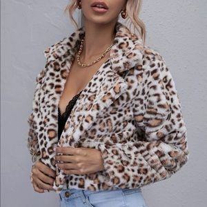 NEW Nordstrom leopard faux fur jacket/coat women’s size S